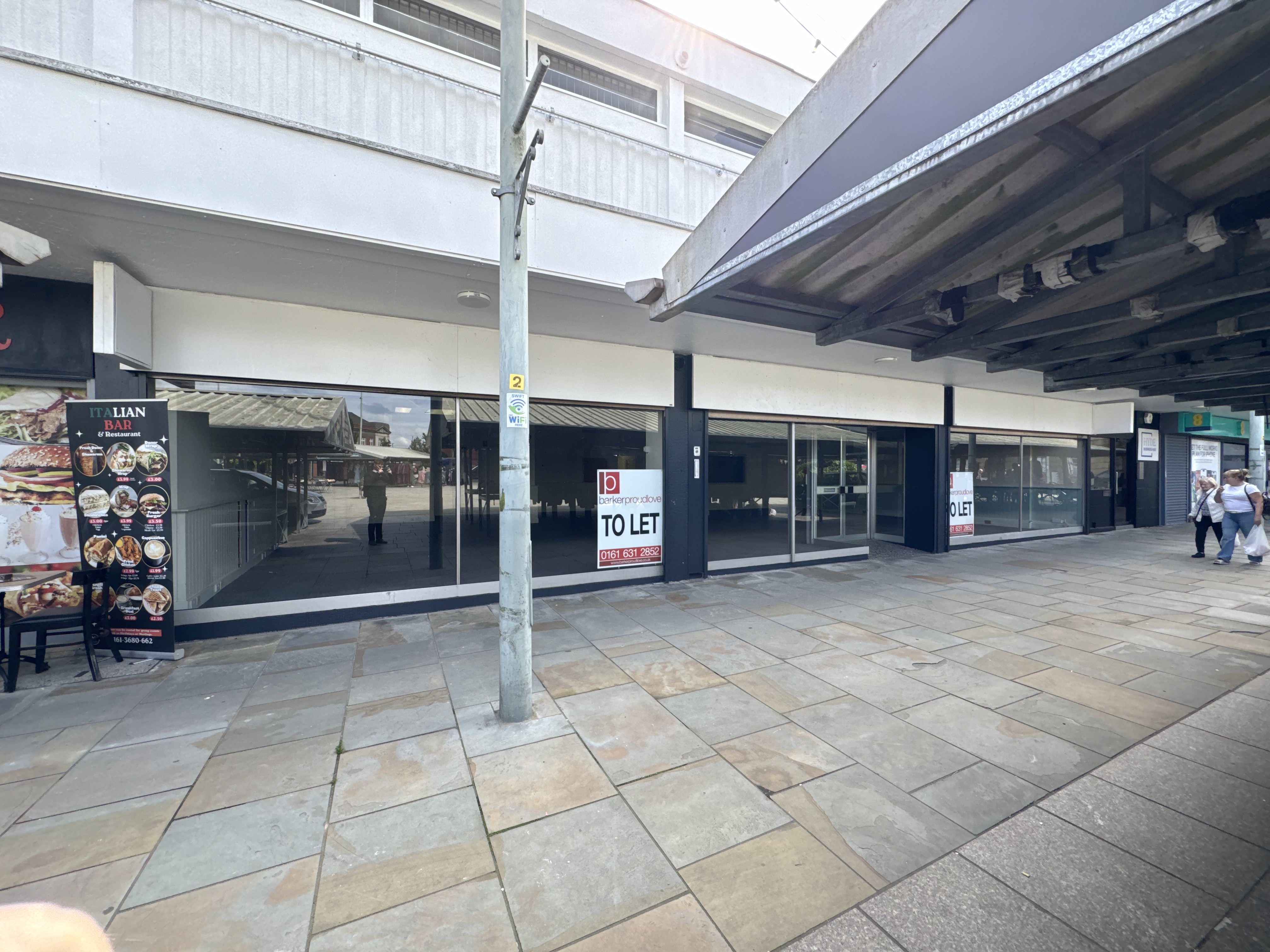 Photo of 5-7 The Square, Clarendon Square Shopping Centre