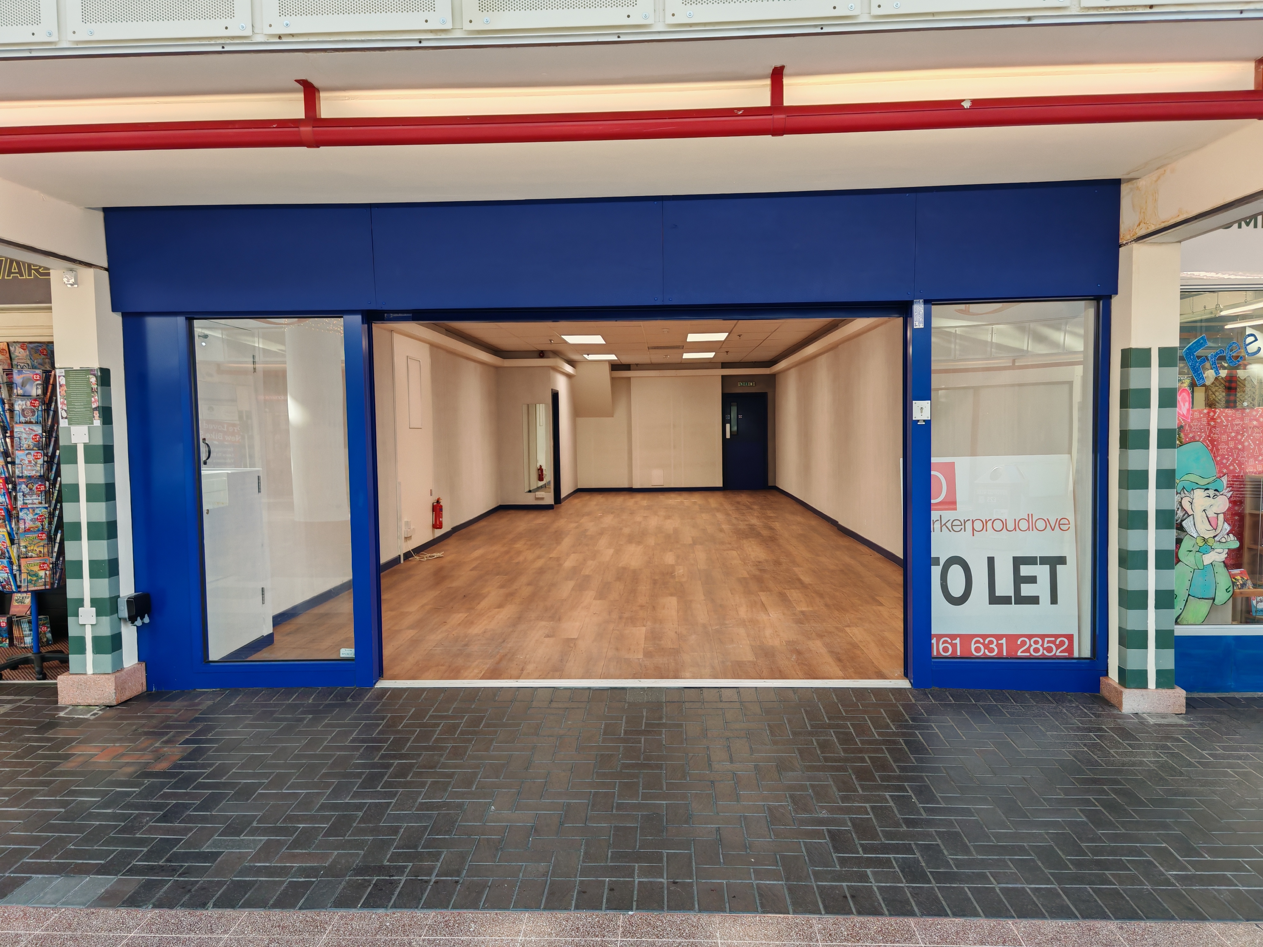 Photo of 35 Rutherford Way, Clarendon Square Shopping Centre